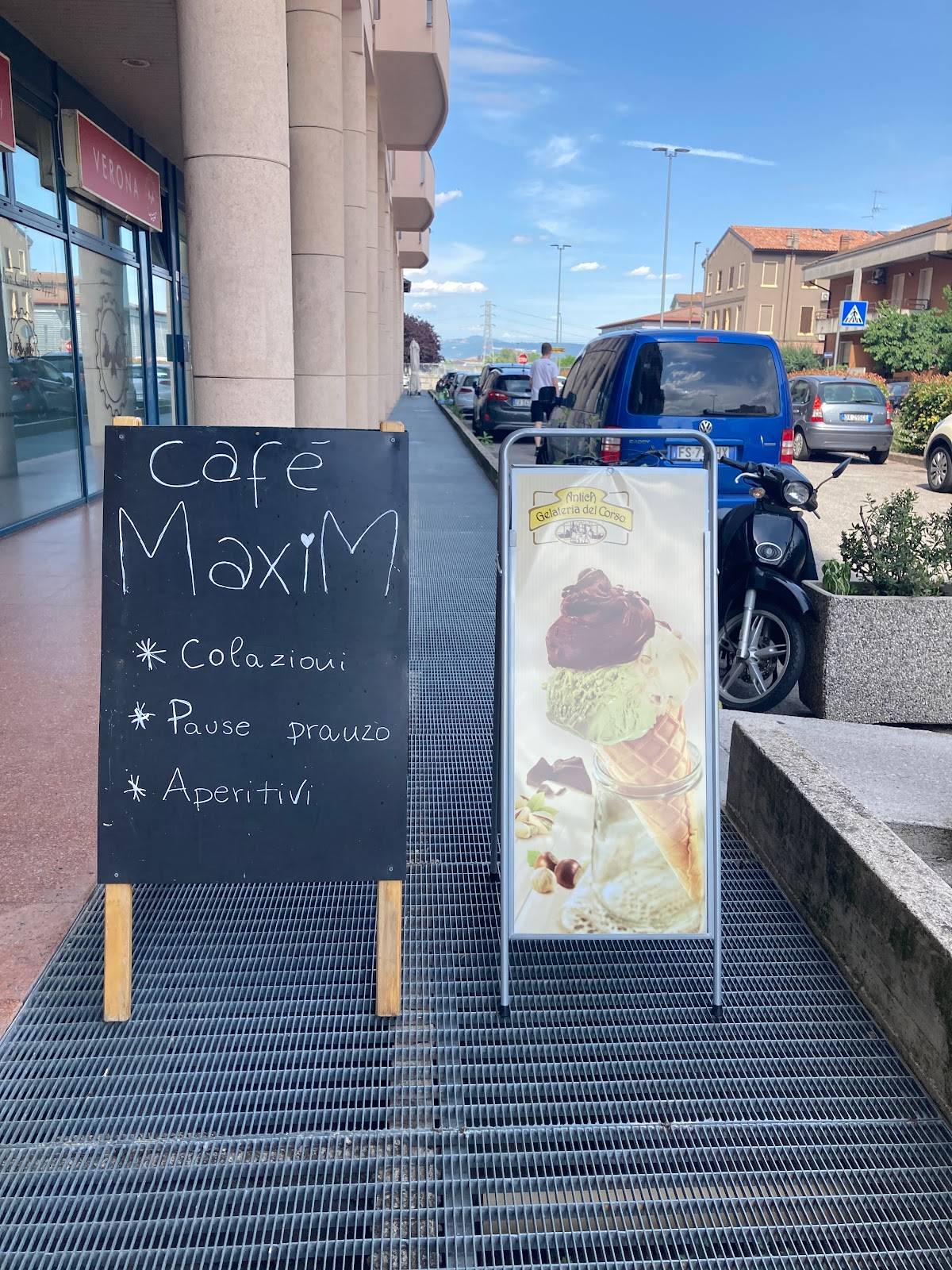 Menu di CAFE MAXIM 