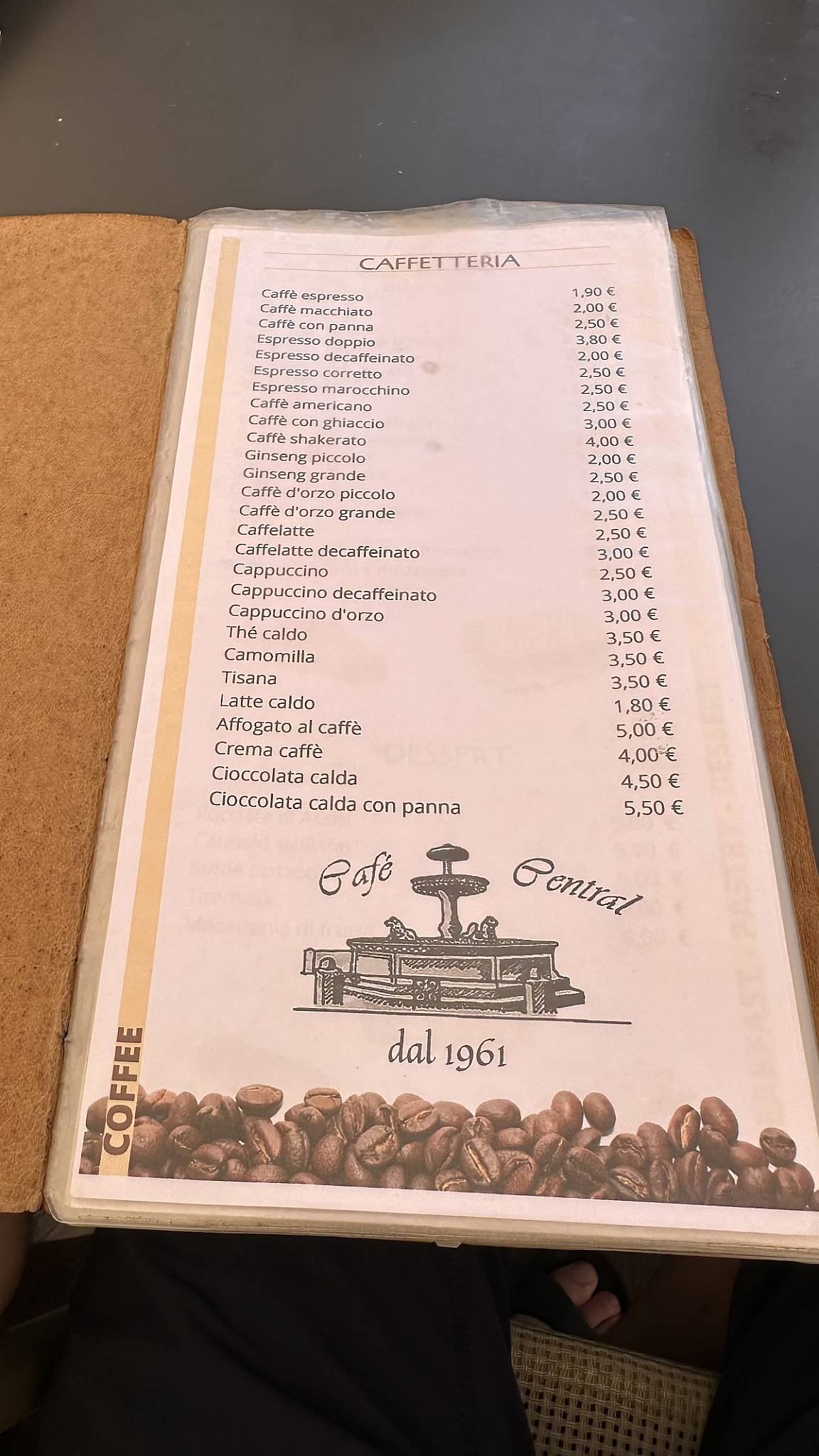 Menu di Cafe' Central 