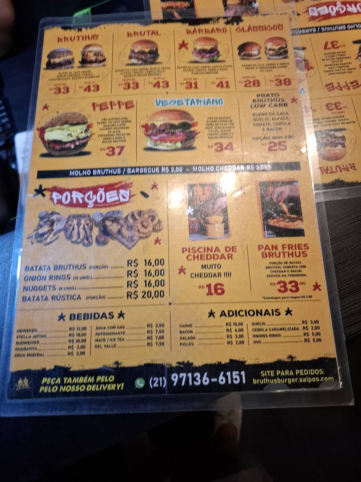 Casal Bruthus Burguer cardápio