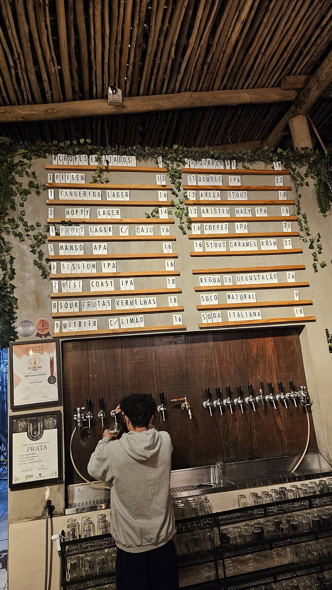 Cervejaria Complô cardápio