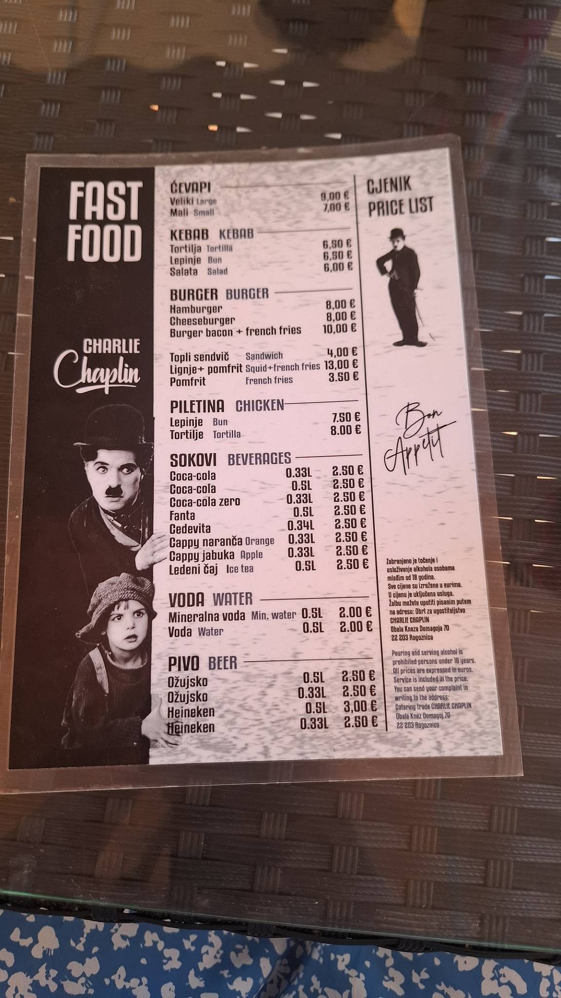 Menu di Fast Food Charlie Chaplin 