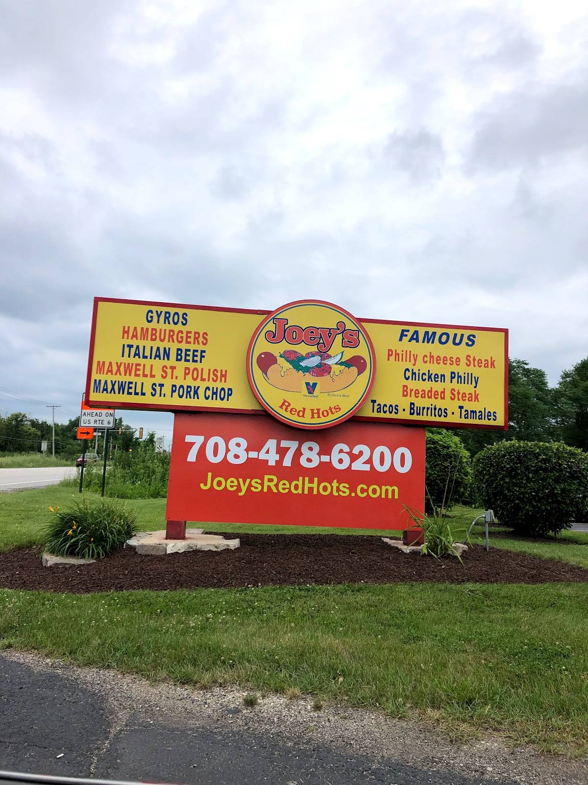 Menu at Joey's Red Hots restaurant, Orland Park
