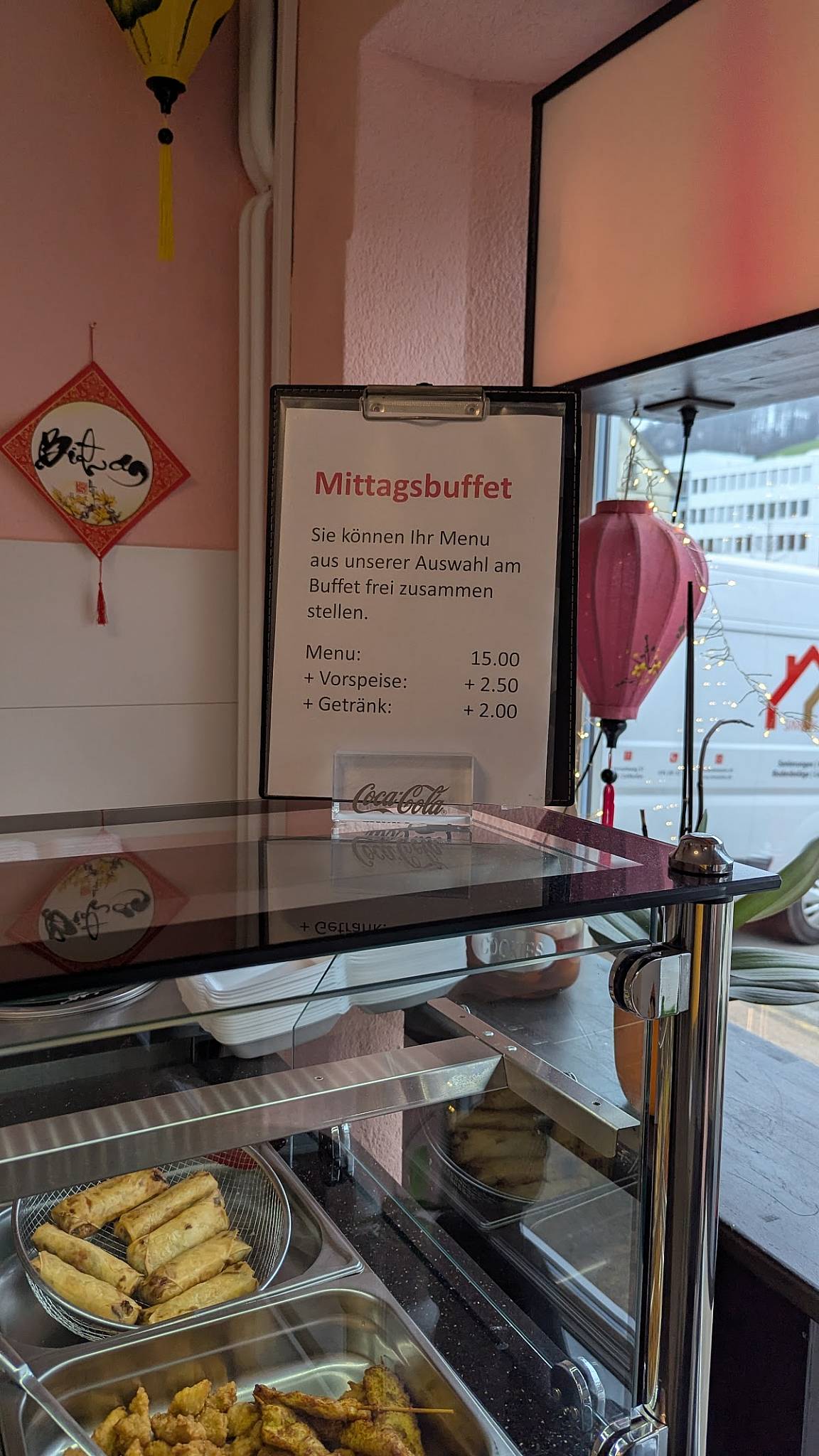 Menu di Mama Vietnam 