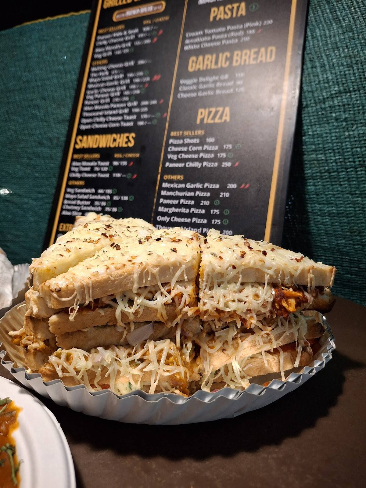 Om Snacks - Sandwiches, Chaat shop, Pav Bhaji Shop, Pizza Delivery, Fast Food Restaurant in Andheri East menu