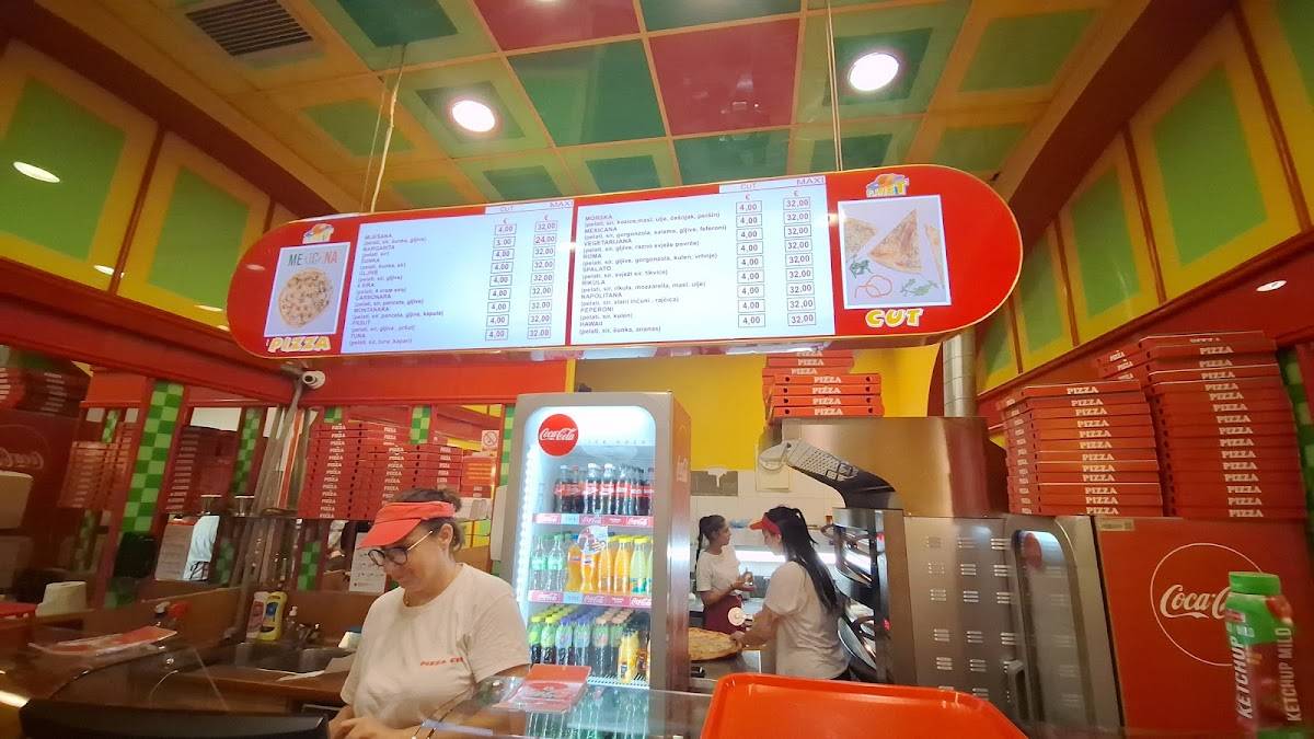 Menu di Pizza Cut Planet 