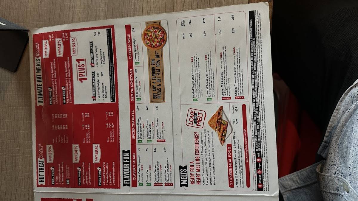 Pizza Hut Aluva, Cochin menu