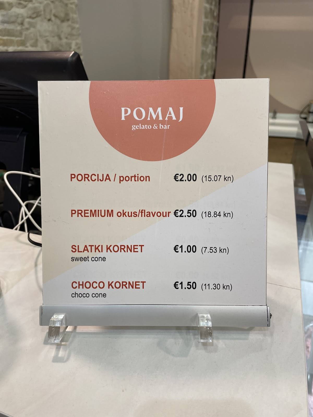 Menu de Pomaj Gelato