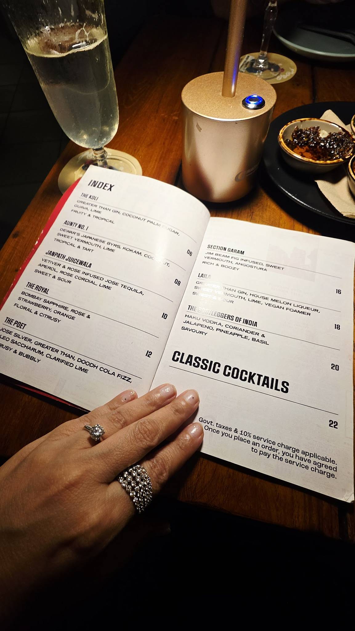 Elephant and Co. Baner menu