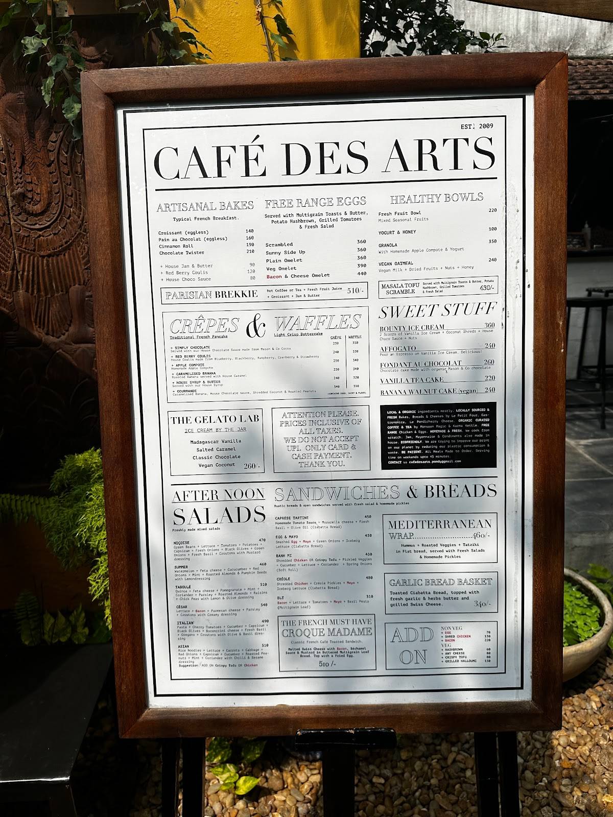Cafe des Arts menu