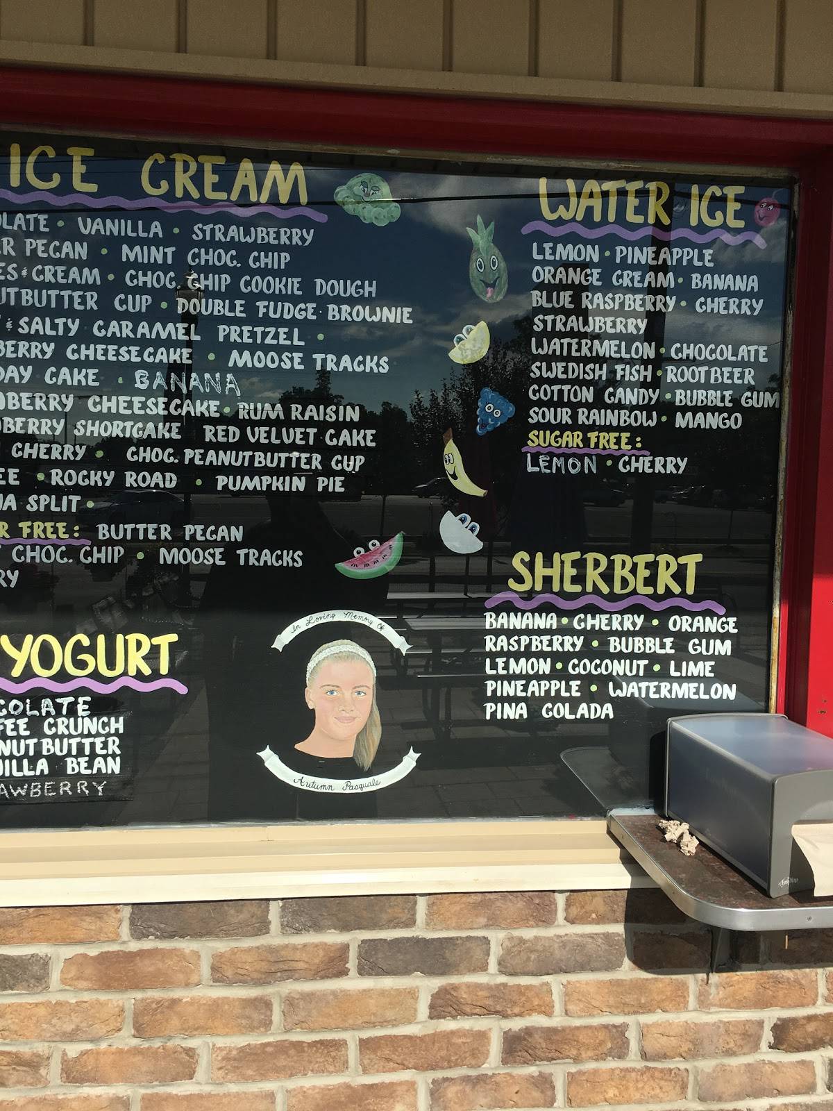 Menu at Twin Kiss Drive In restaurant, Clayton