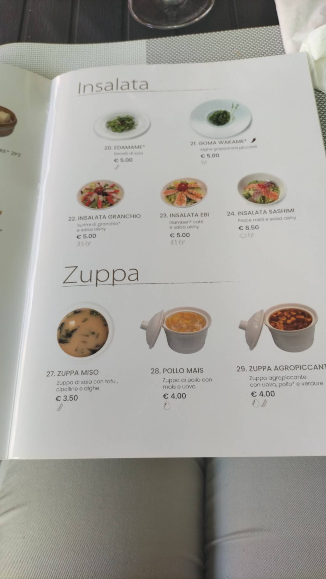 Menu di Uni sushi 