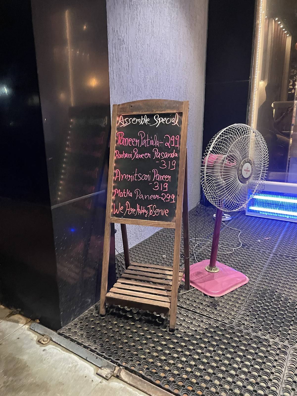 Assemble Kitchen menu