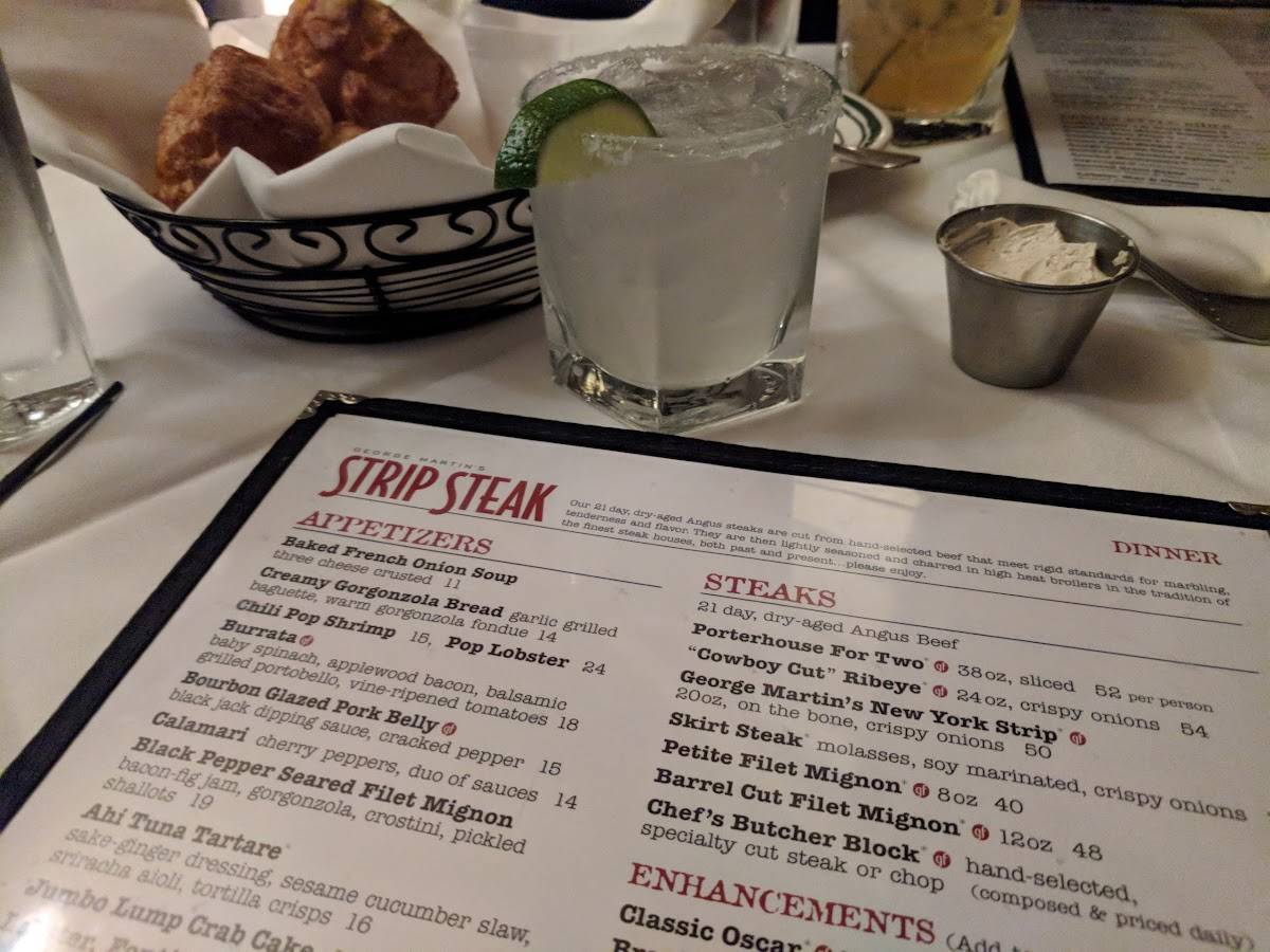 Carta de parrilla Martin's Strip Steak, Great River