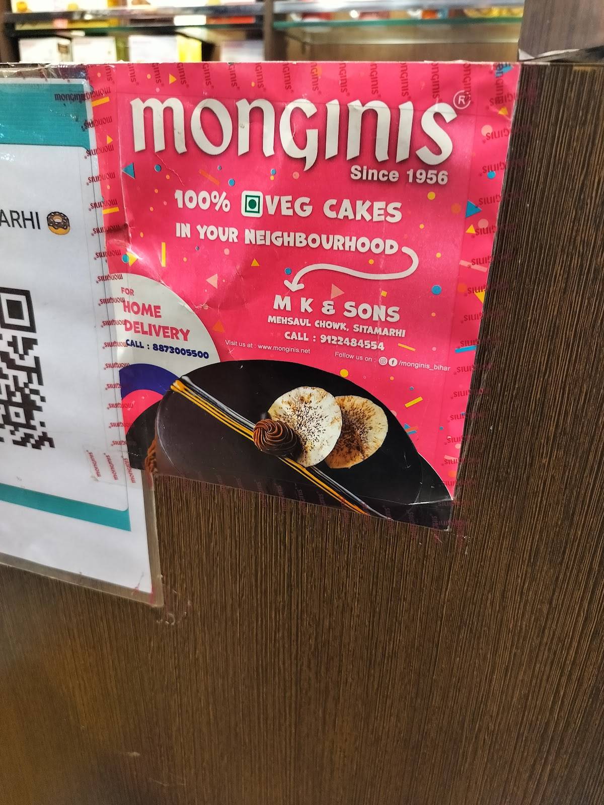 MONGINIS CAKE SHOP menu