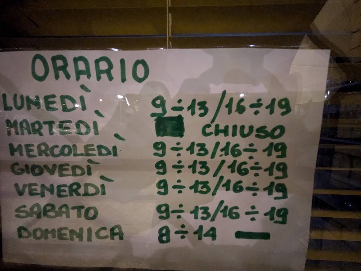 Menu di Pasta e pesto 