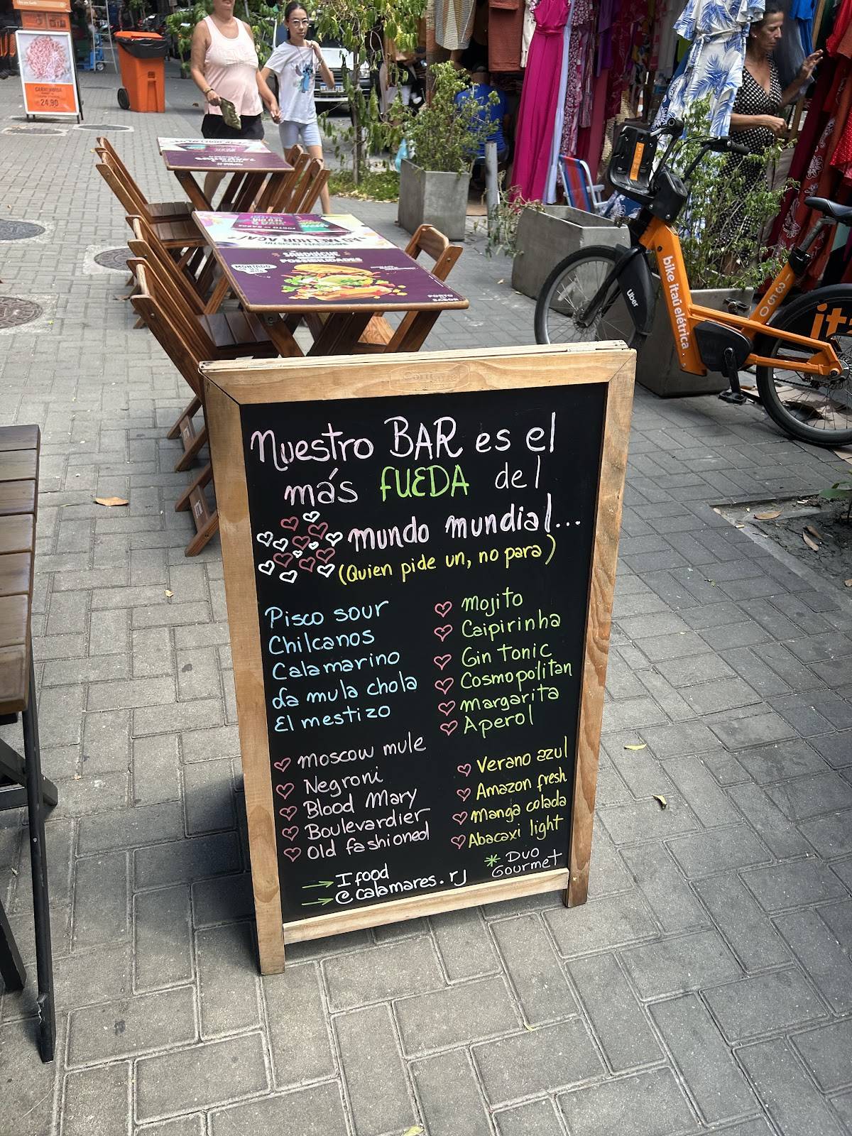 Calamares Cevicheria Restobar cardápio