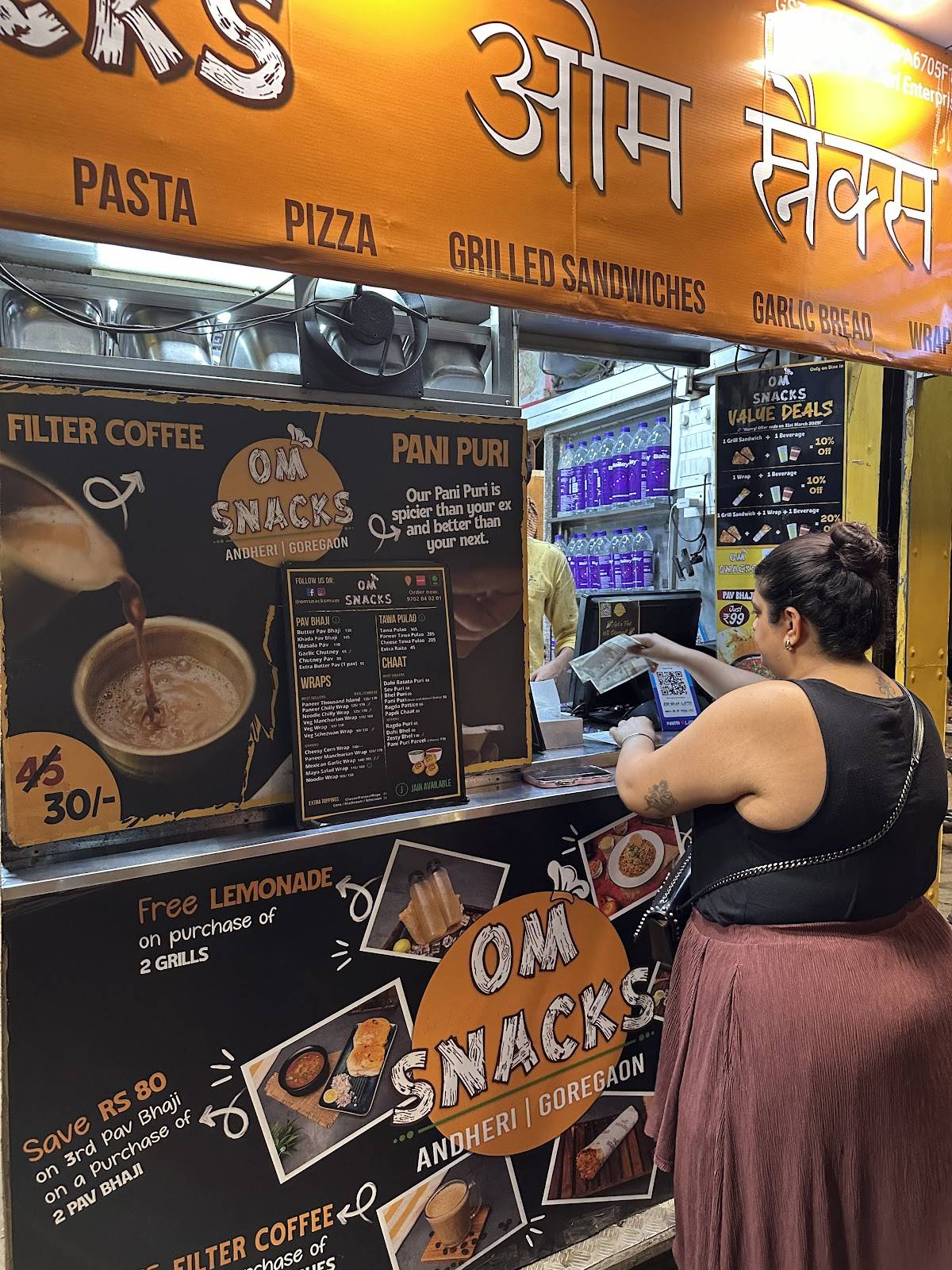 Om Snacks - Sandwiches, Chaat shop, Pav Bhaji Shop, Pizza Delivery, Fast Food Restaurant in Andheri East menu