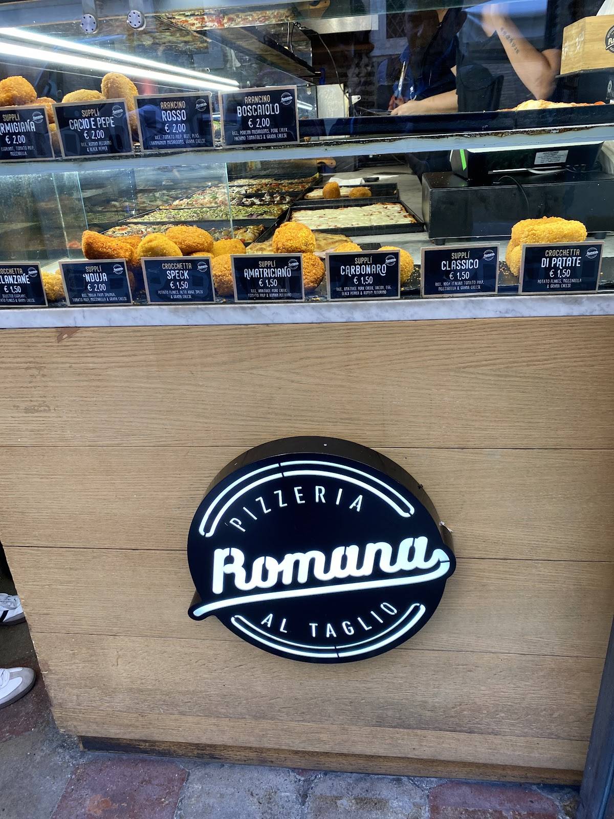 Menu di Romana Pizza 