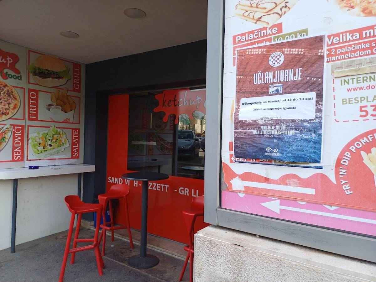 Menu di Fast Food Ketchup 