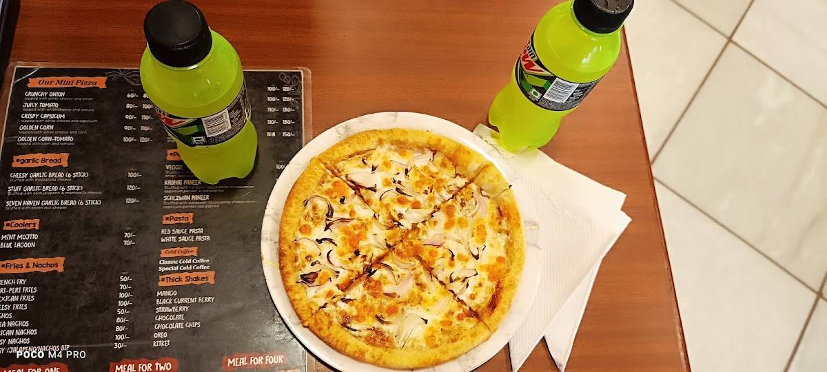 La Triangle Slice Pizza menu