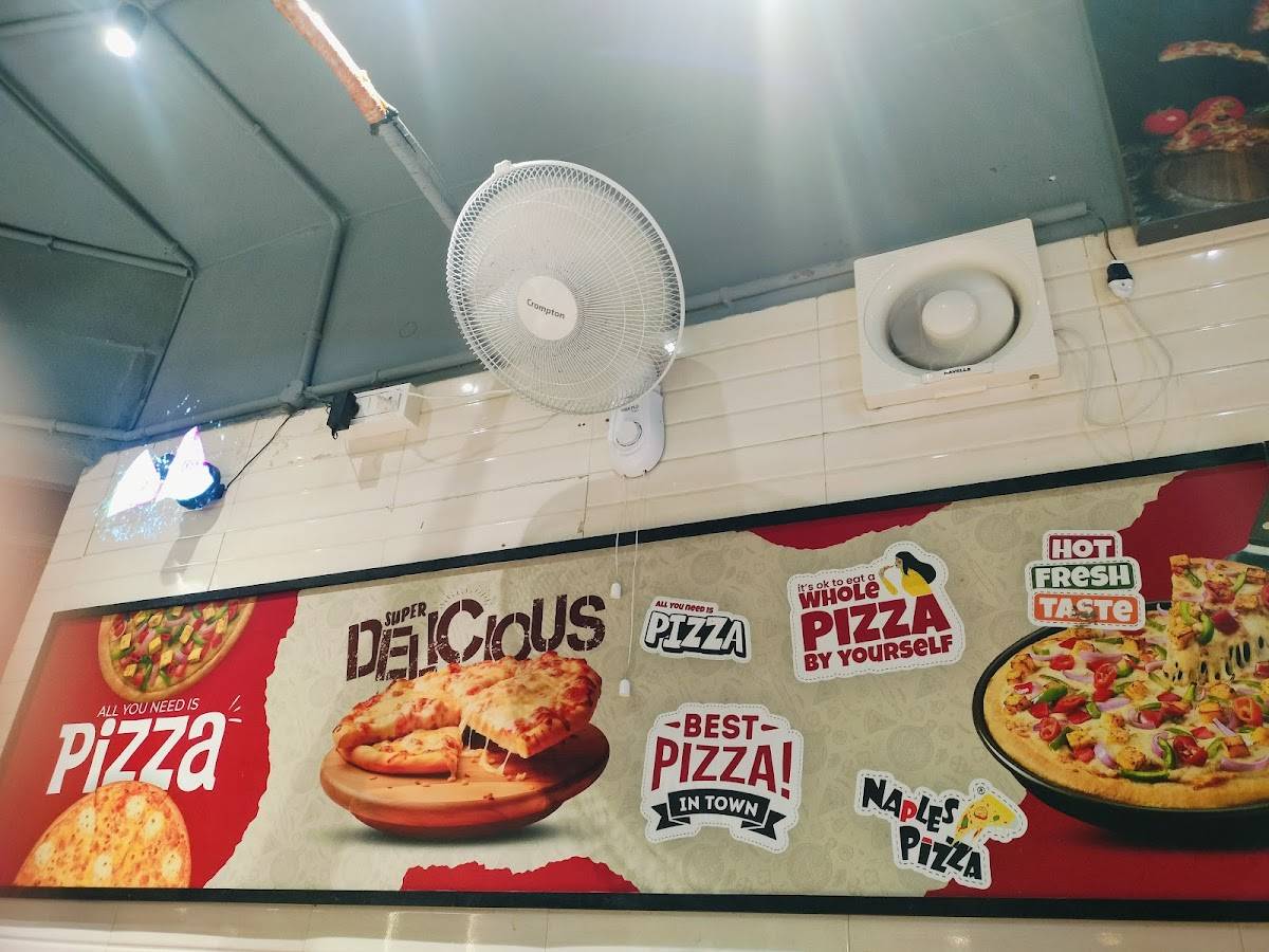Naples Pizza menu