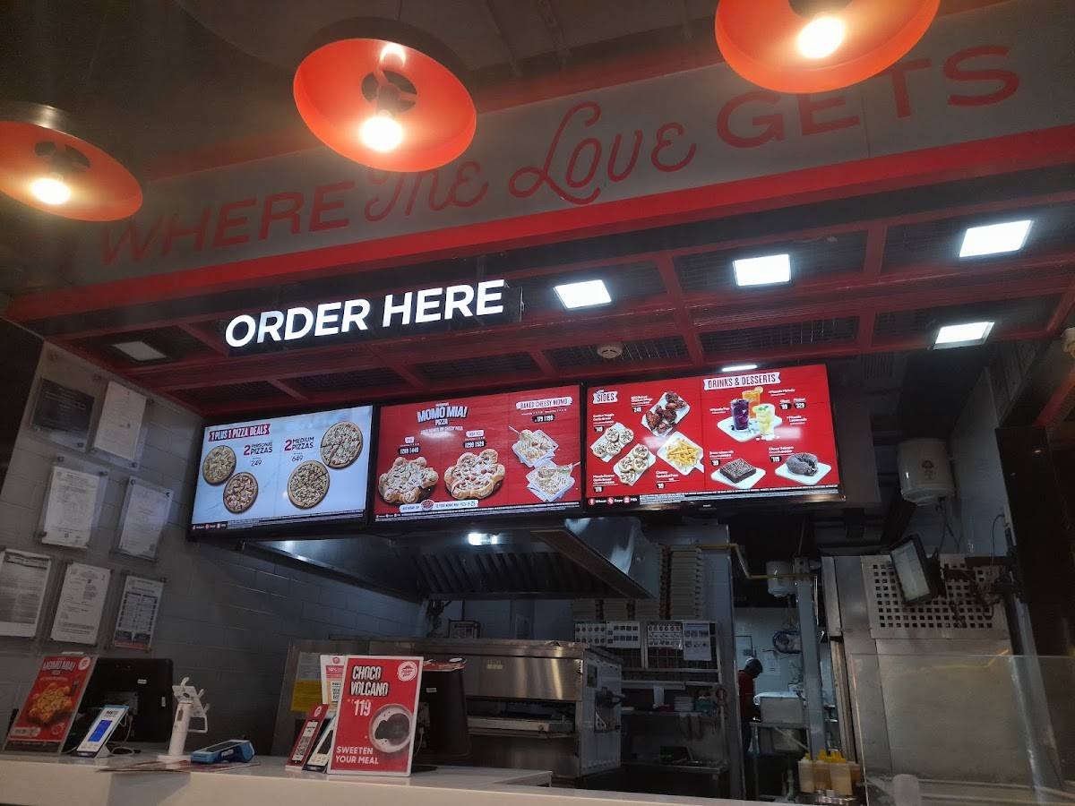 Pizza Hut Tapovan Circle, Ahmedabad menu