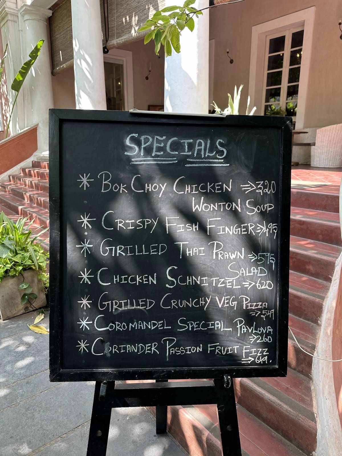 La Maison Rose menu