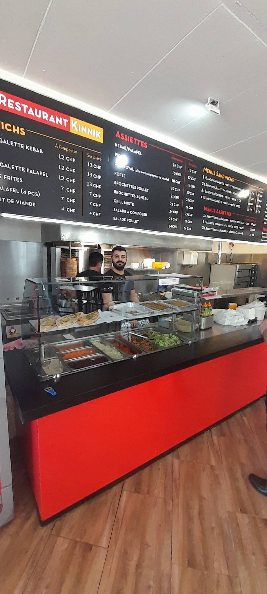 Menu di Kinnik Café Restaurant 