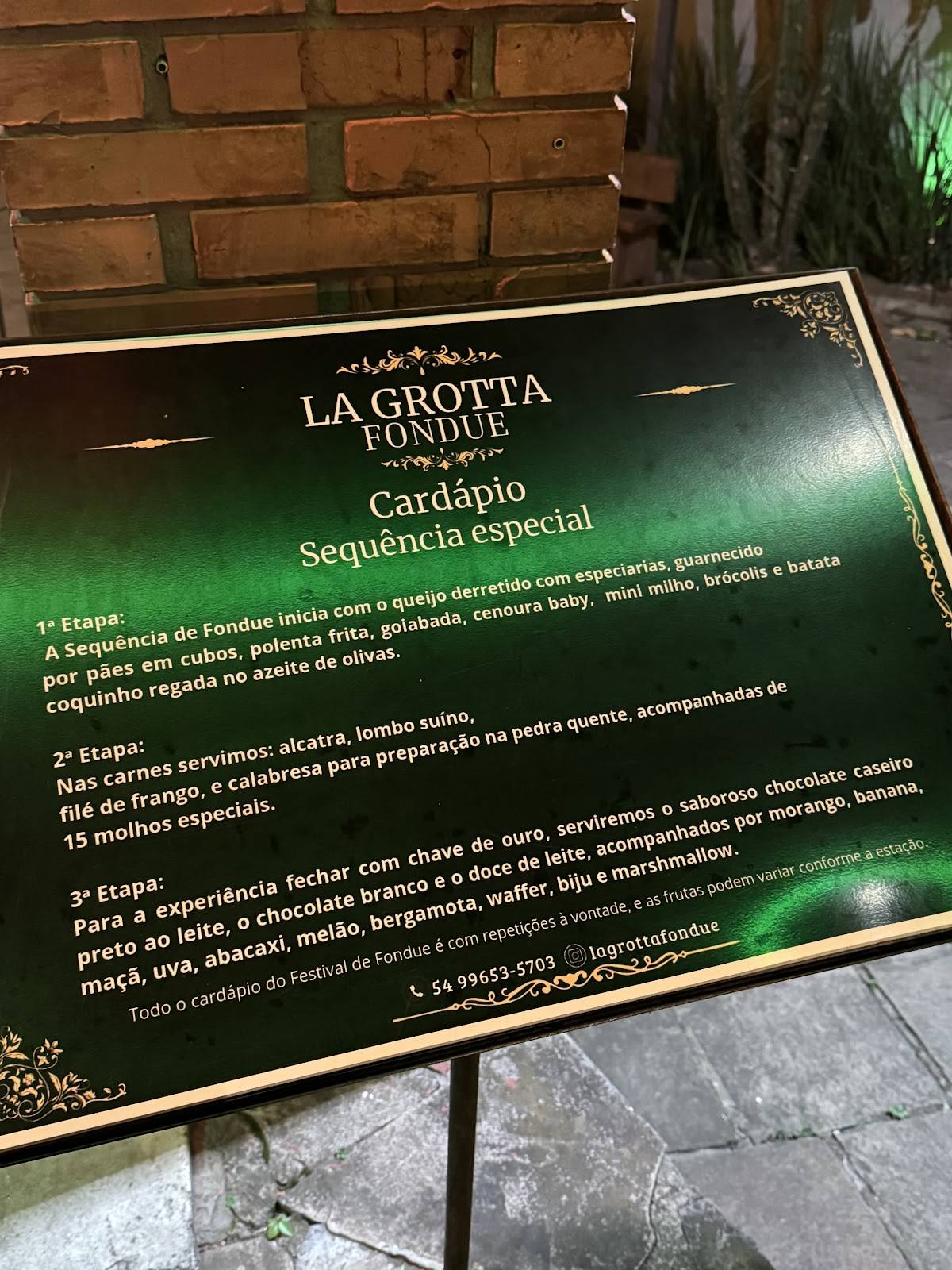Lá Grotta Fondue cardápio