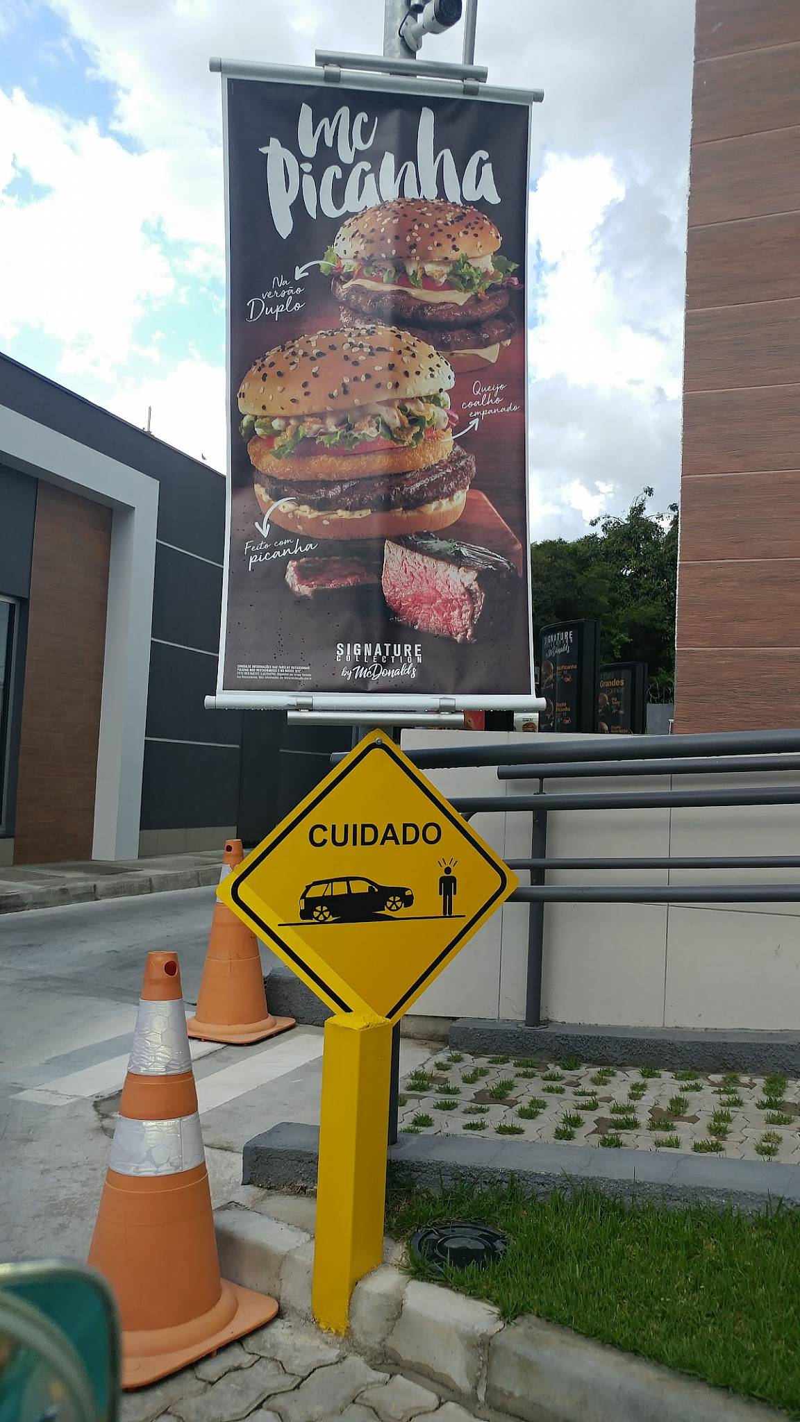 Menu em McDonald's Contagem Sede restaurante, Contagem, R. Dr. Cassiano