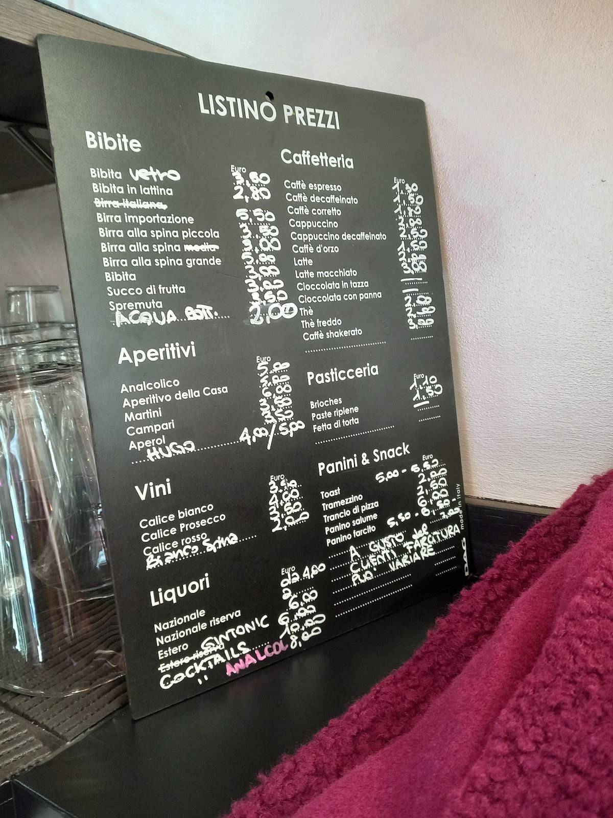 Menu di Pink Bar 