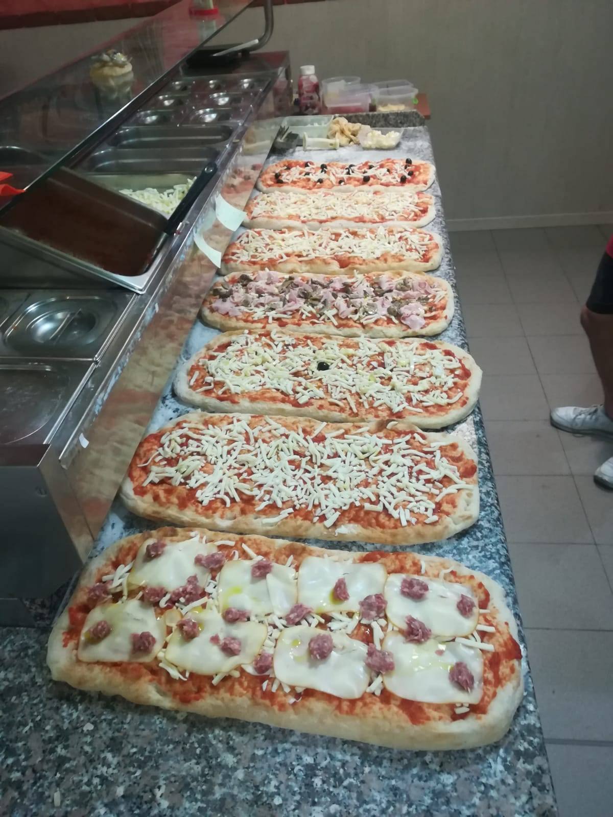 Menu di Pizza Pazza 