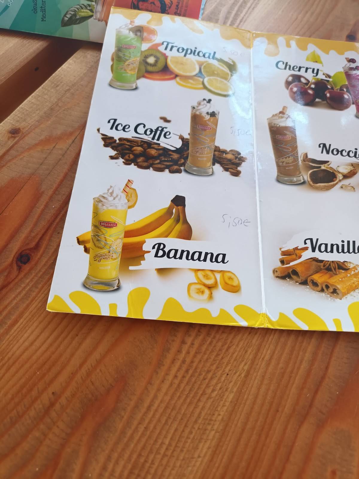 Menu di Saint & Sinner Beach 