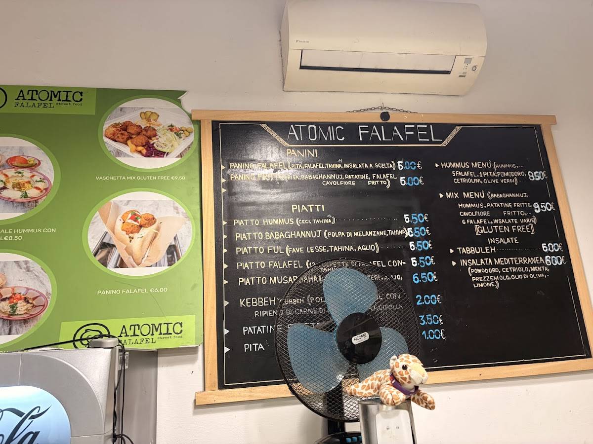 Menu di Atomic Falafel 