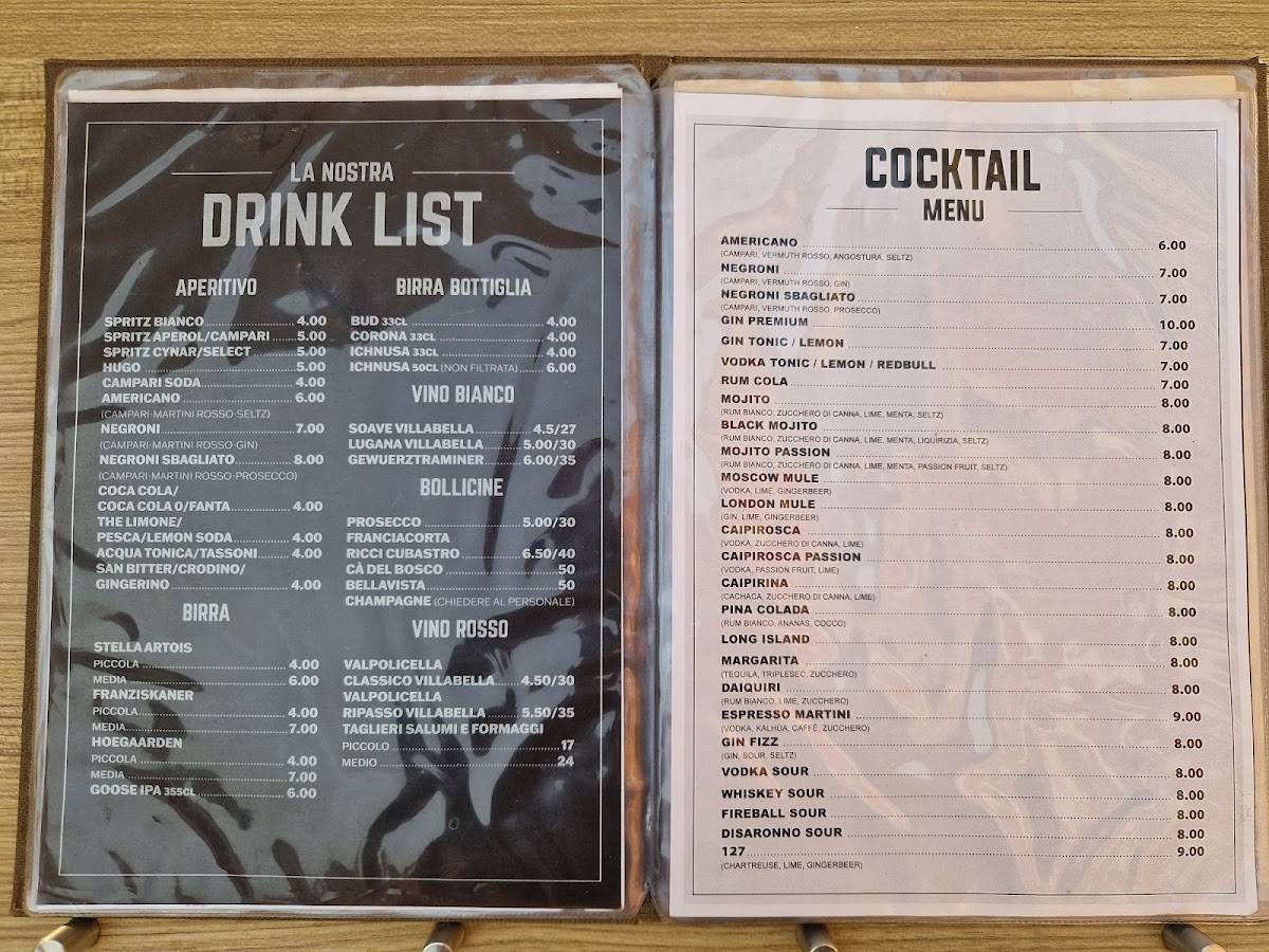 Menu di caffè e pistacchio 