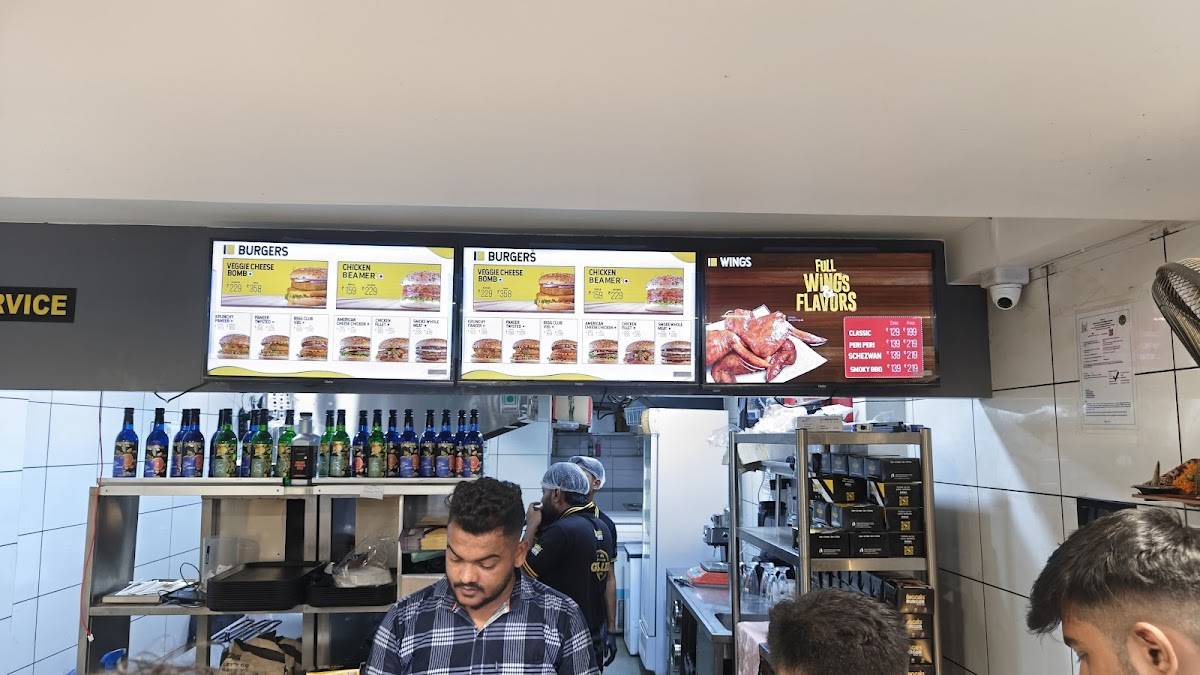 Biggies Burger: Rewa menu
