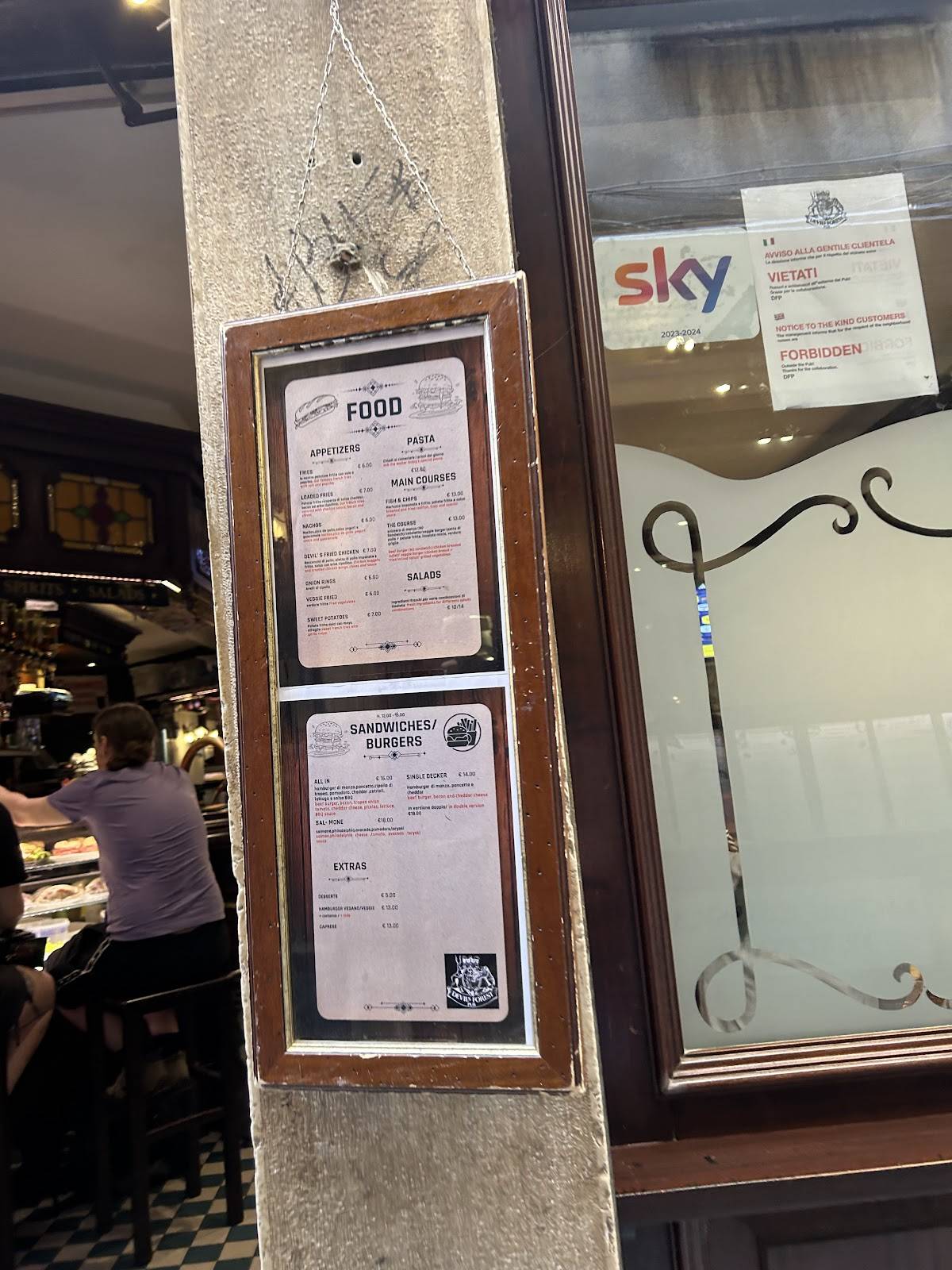 Menu di Devil’s Forest Pub 