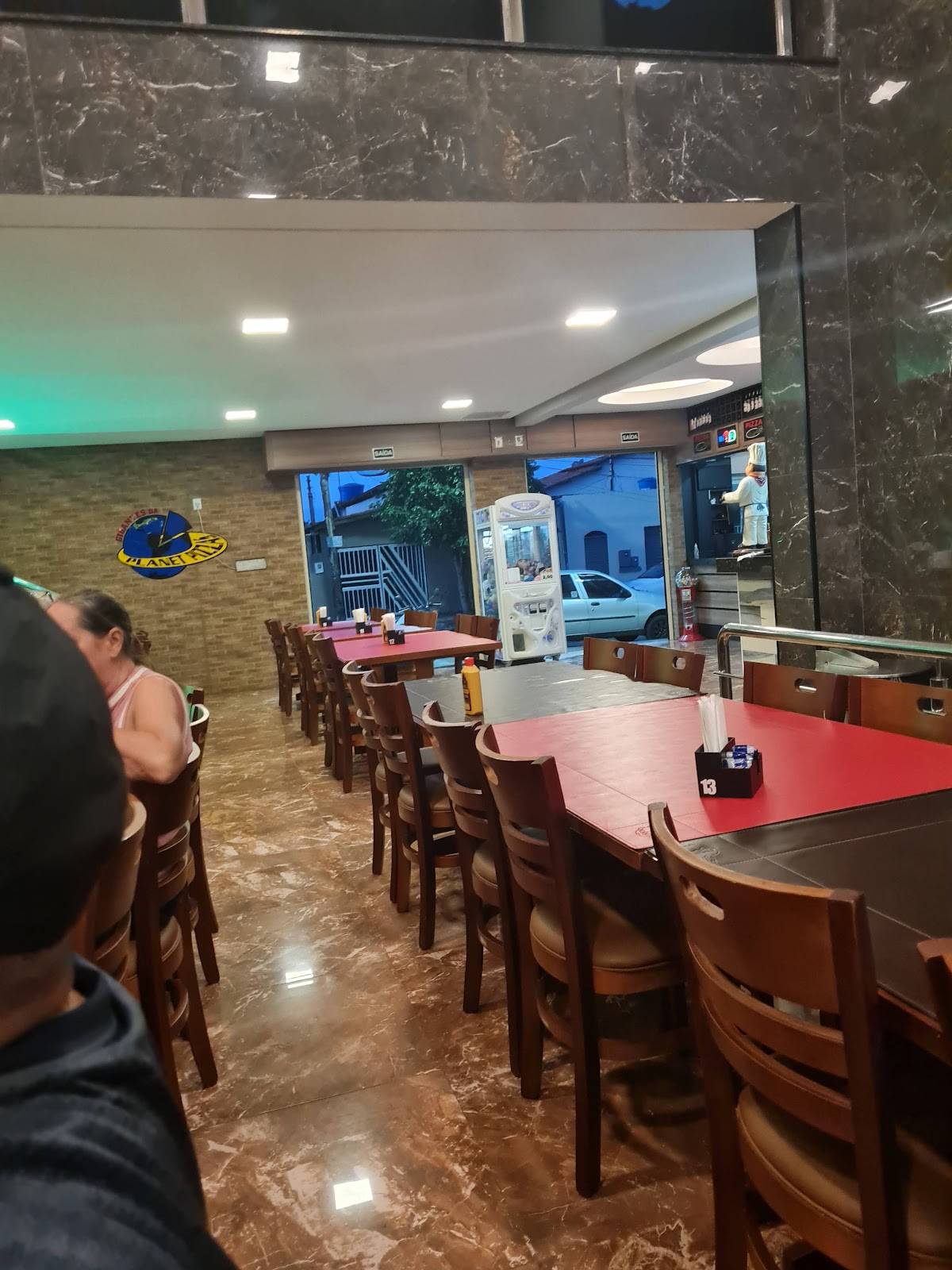 Gigantes da Planet Pizzas cardápio