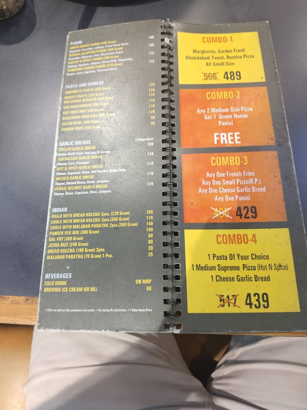 Real Paprika Halvad menu