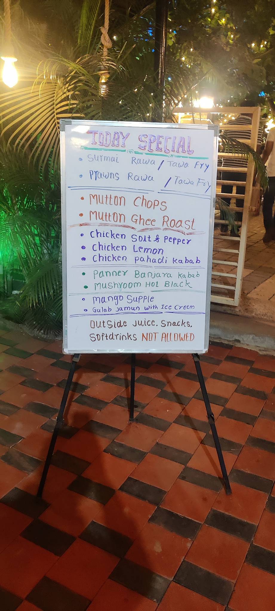 Hotel Garden Court menu