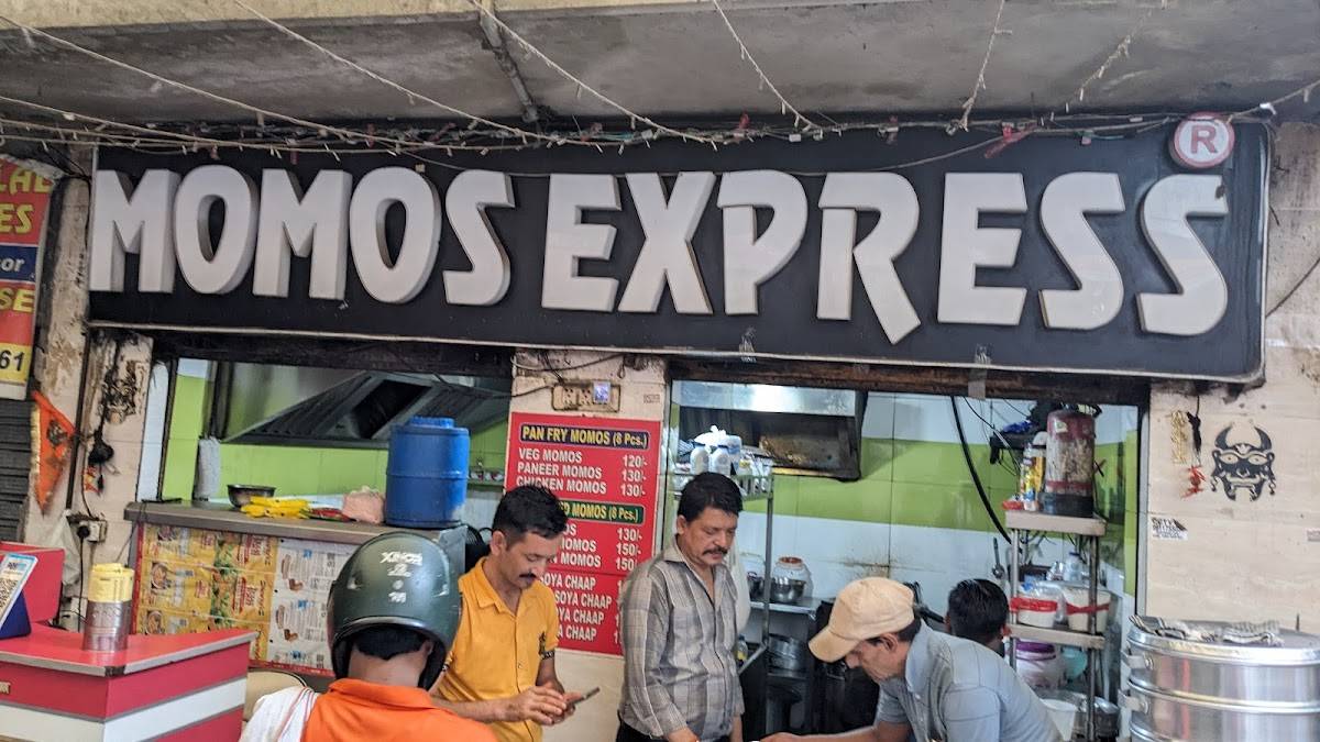 Momo's Express menu