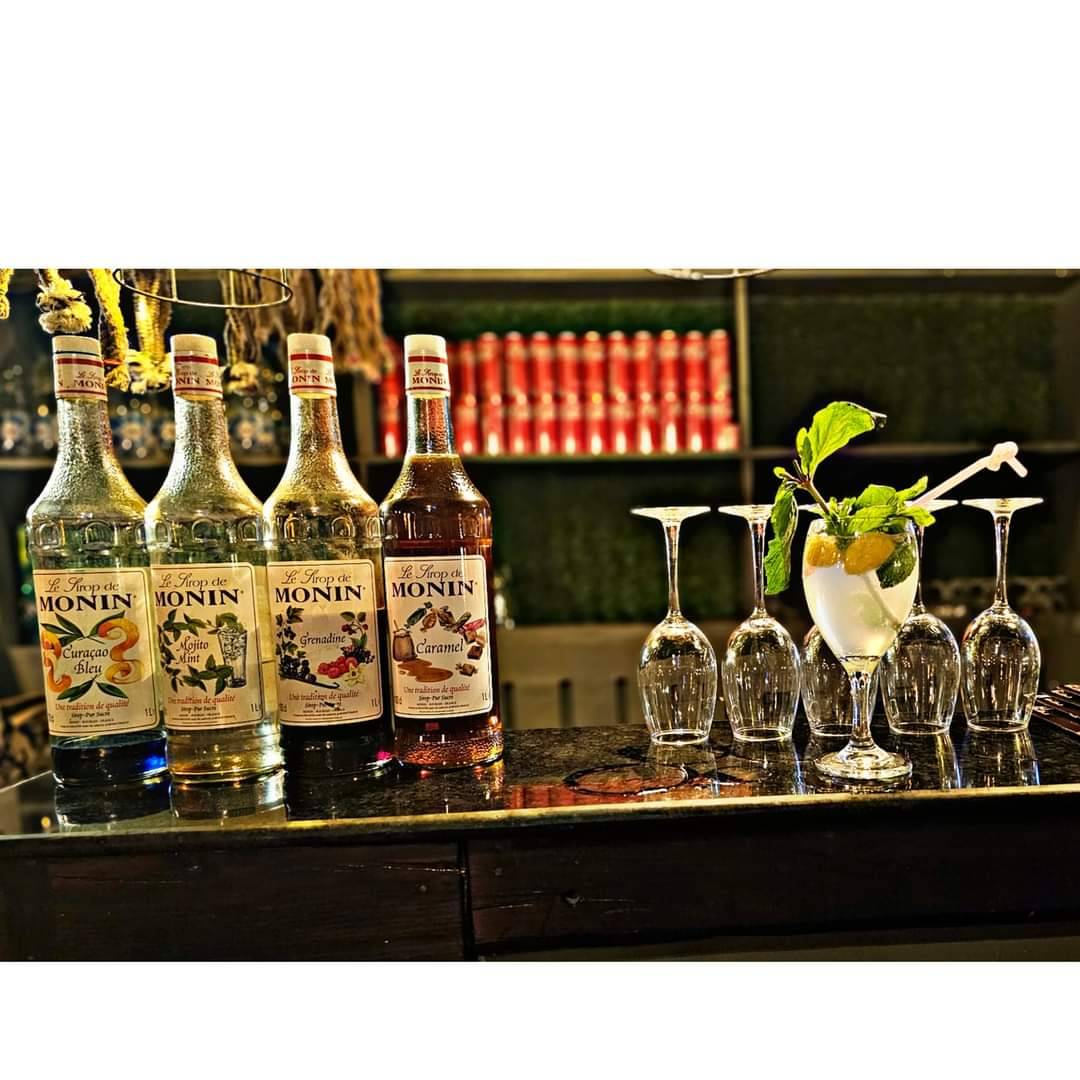 Deeinn's premium lounge menu