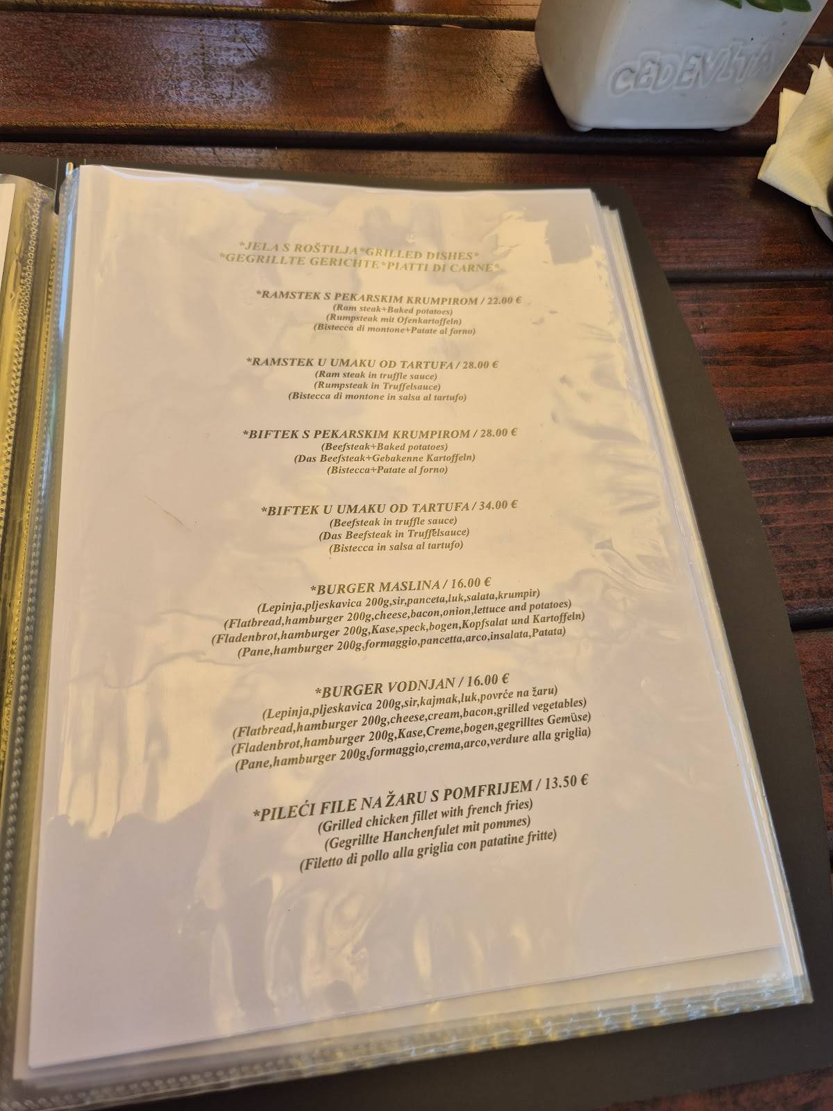 Menu di Restoran MASLINA 