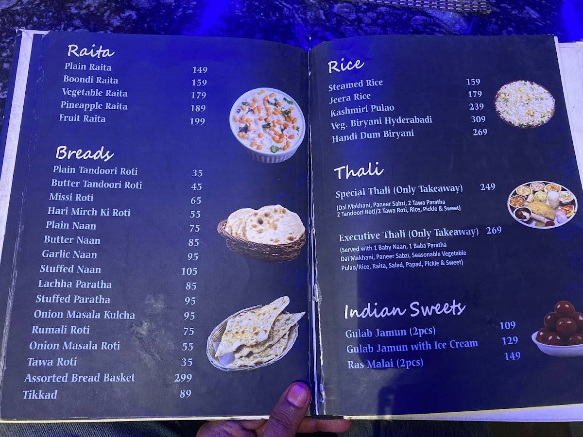SKYLIGHT ROOFTOP menu