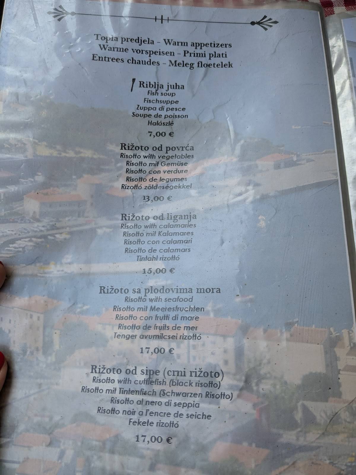 Menu di Tavern Kod Veska 