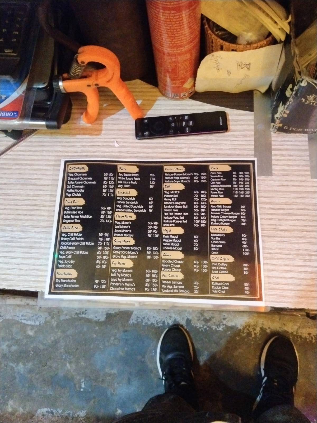 Delhites chips menu