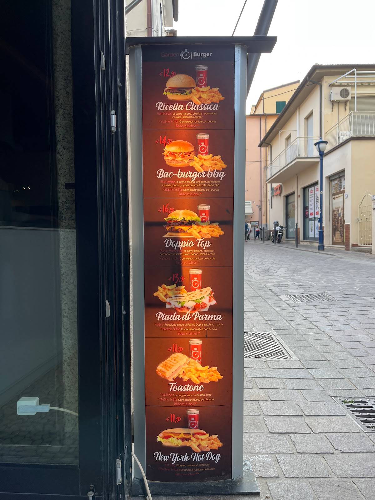 Menu di Garden Beach 