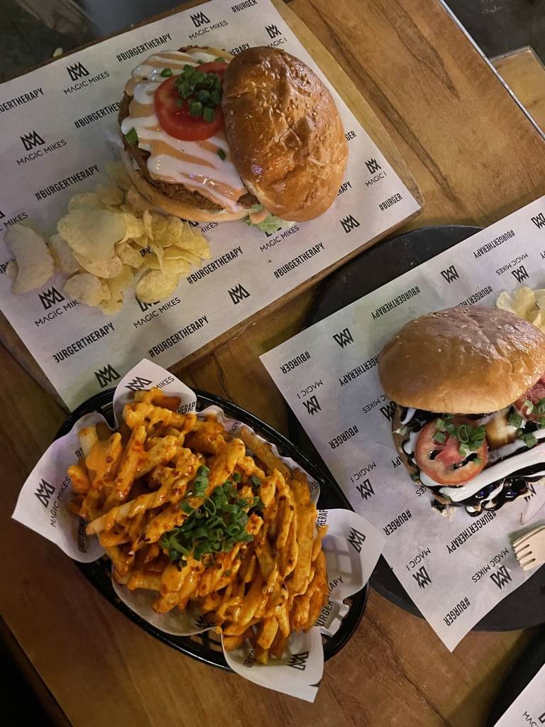 Magic Mikes Burgertherapy menu