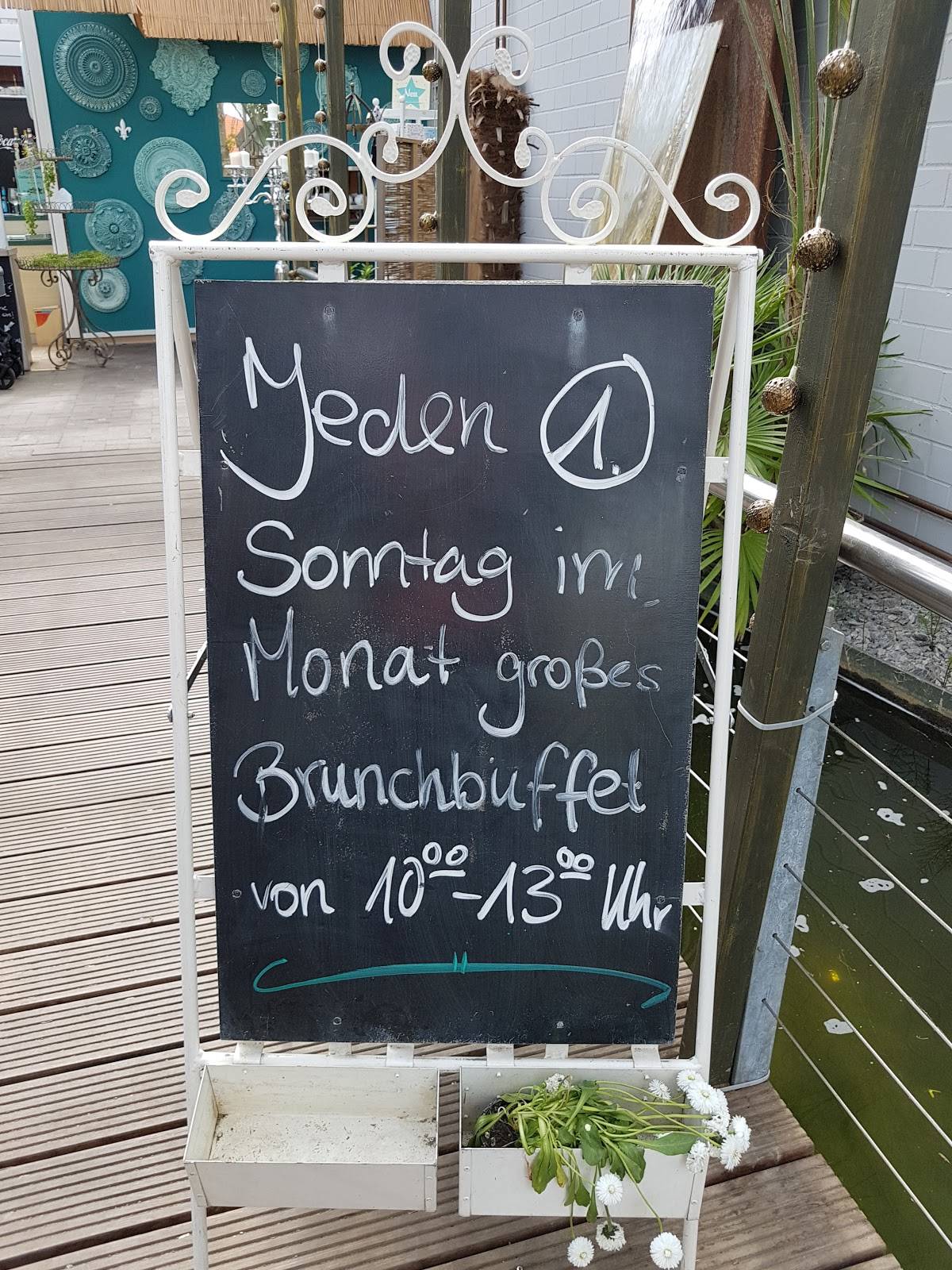 46+ Teich Cafe Hasloh, Entspannt die fische und seerosen in dem