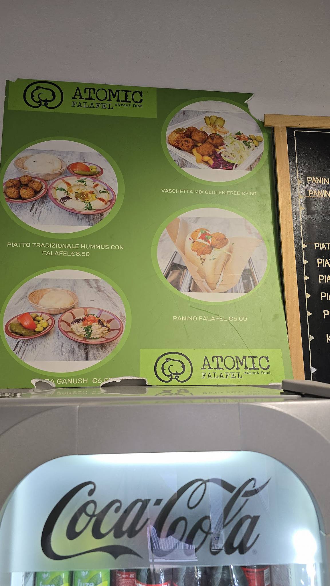Menu di Atomic Falafel 